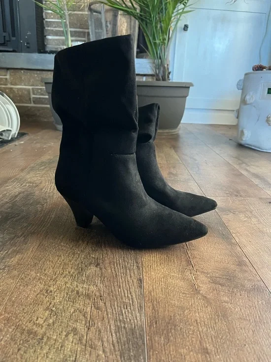 Target Black Slouch Pointed-Toe Mid Heel Boots - Picture 1 of 2